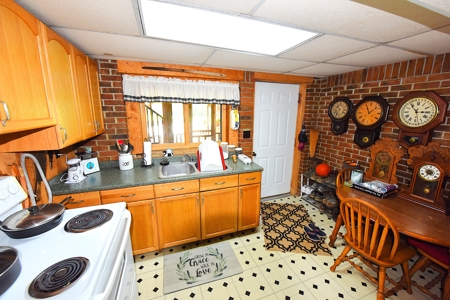 11-Acre Hobby Farm, Large House, 2 Barns, Shop, Country Living - image 20