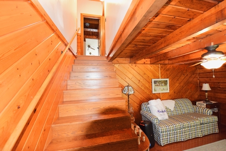 11-Acre Hobby Farm, Large House, 2 Barns, Shop, Country Living - image 24