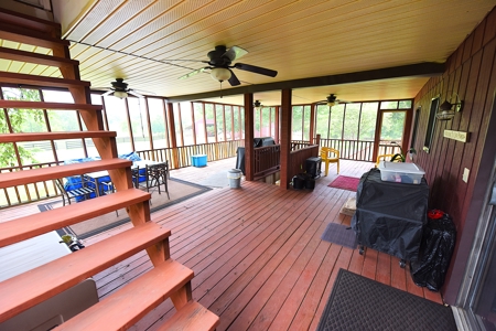 11-Acre Hobby Farm, Large House, 2 Barns, Shop, Country Living - image 36