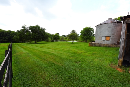 11-Acre Hobby Farm, Large House, 2 Barns, Shop, Country Living - image 44