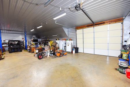 11-Acre Hobby Farm, Large House, 2 Barns, Shop, Country Living - image 43