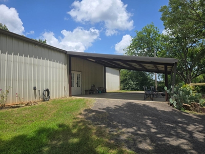 Barndominium For Sale in Fort Townson, Oklahoma - image 2