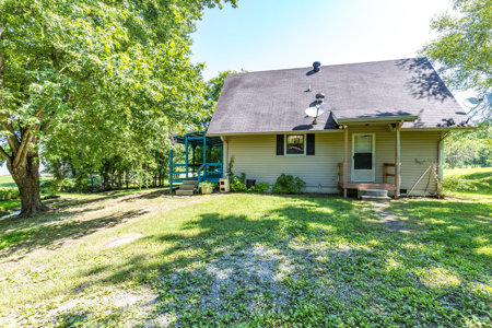 Live Auction in Marshall County Lewisburg TN - image 26