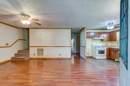 Live Auction in Marshall County Lewisburg TN - image 6