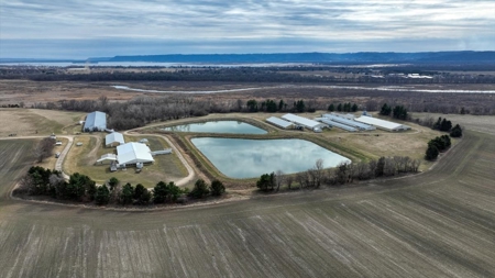 Incredible development opportunity just minutes from Holmen - image 8