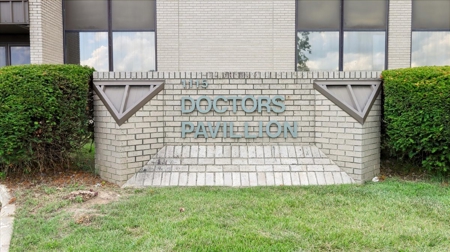 Prime Medical Office Space Connected to Ozarks Healthcare for sal - image 2