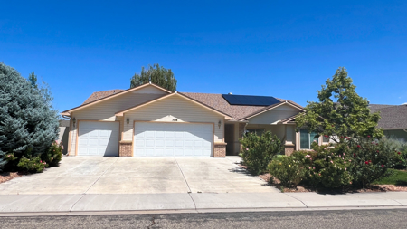 4 Bedroom Home with Double Suites in Fruita Colorado For Sale - image 34