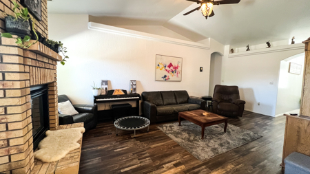 4 Bedroom Home with Double Suites in Fruita Colorado For Sale - image 4