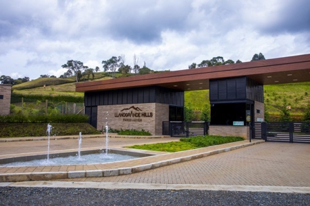 Live the Country Luxury in Llanogrande Hills - Lot of 2100 m2 - image 2