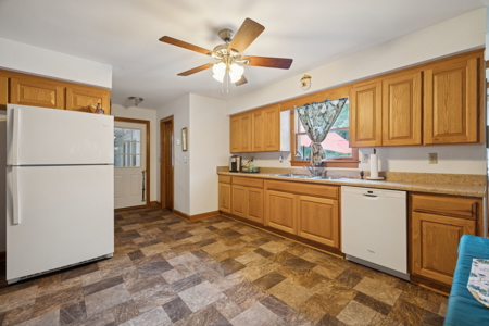 Middle TN Waterfront Legacy Estate - Private Beaches & Live Creek - image 13