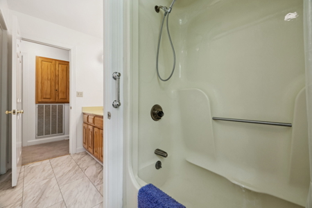 Middle TN Waterfront Legacy Estate - Private Beaches & Live Creek - image 22