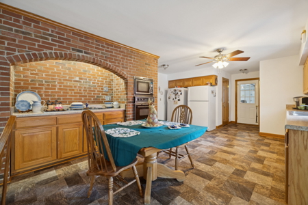 Middle TN Waterfront Legacy Estate - Private Beaches & Live Creek - image 8