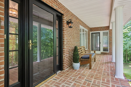 Middle TN Waterfront Legacy Estate - Private Beaches & Live Creek - image 3