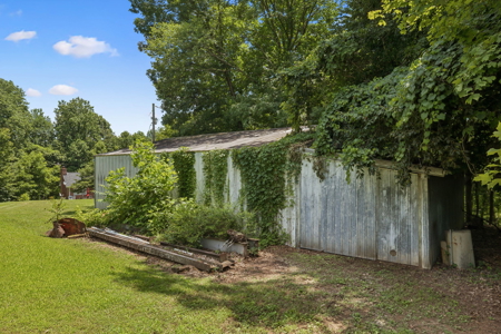 Middle TN Waterfront Legacy Estate - Private Beaches & Live Creek - image 36