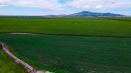 Peaceful Country Living 4 Miles from Lewistown – Post & Beam Home - image 3