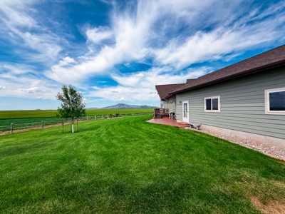Peaceful Country Living 4 Miles from Lewistown – Post & Beam Home - image 46