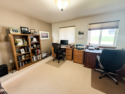Peaceful Country Living 4 Miles from Lewistown – Post & Beam Home - image 25