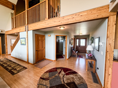 Peaceful Country Living 4 Miles from Lewistown – Post & Beam Home - image 10