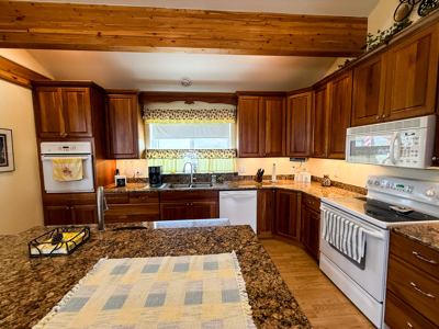 Peaceful Country Living 4 Miles from Lewistown – Post & Beam Home - image 21