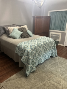 Weekend Retreat or Retirement Home Deluxe! - image 21