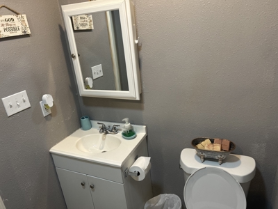 Weekend Retreat or Retirement Home Deluxe! - image 17