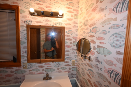 Cabin by Tennessee River Located in Lobelville Tn - image 36