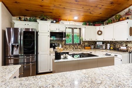 Online Only Absolute Auction 4 bed 3 bath Luxury Home - image 13