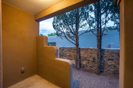 Custom-Built Home for Sale in Sonoma Ranch - Las Cruces, NM - image 18