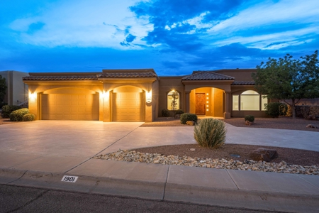 Custom-Built Home for Sale in Sonoma Ranch - Las Cruces, NM - image 2