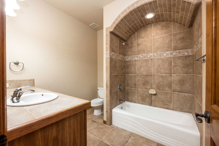 Custom-Built Home for Sale in Sonoma Ranch - Las Cruces, NM - image 33