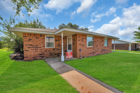 Duplex For Sale In Sayre, Oklahoma - image 1