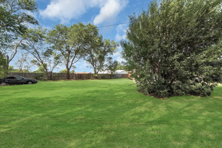 Duplex For Sale In Sayre, Oklahoma - image 17