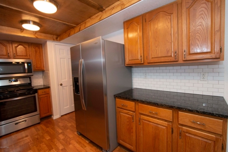 Beautiful Home for Sale in Eagle River, Alaska - image 8