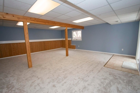 Beautiful Home for Sale in Eagle River, Alaska - image 24