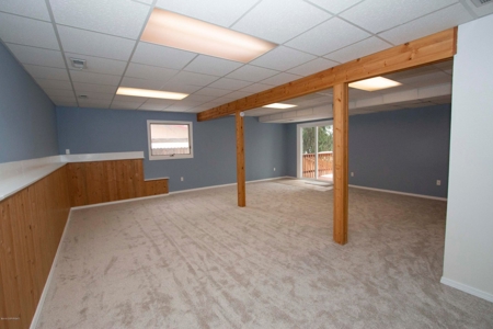 Beautiful Home for Sale in Eagle River, Alaska - image 22