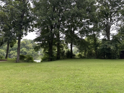 Little Red River Riverfront Lot For Sale near Pangburn, AR - image 9