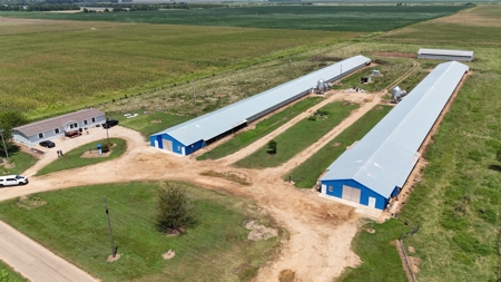 2 House Breeder Farm in Southwest Arkansas - image 3