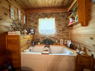 Lakeside Log Cabin Retreat in Lakeville, Maine - image 21