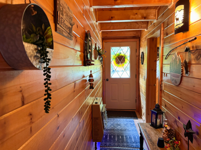 Lakeside Log Cabin Retreat in Lakeville, Maine - image 15