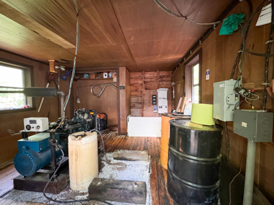 Lakeside Log Cabin Retreat in Lakeville, Maine - image 41