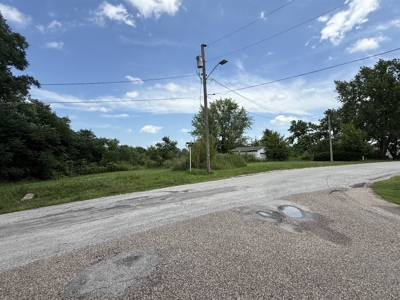 BUILDING LOTS FOR SALE – 604 & 606 N Taylor Street, Mount Ayr, IA - image 3