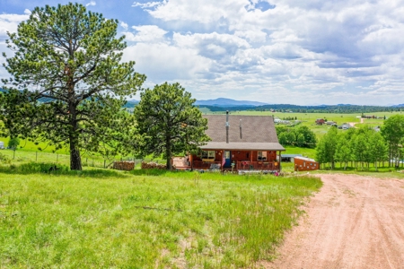 Charming Colorado Log Home with Views For Sale in Teller County - image 2