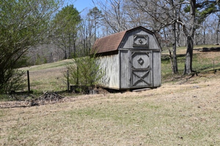 Charming Renovation Opportunity – Bruceton, TN - image 3