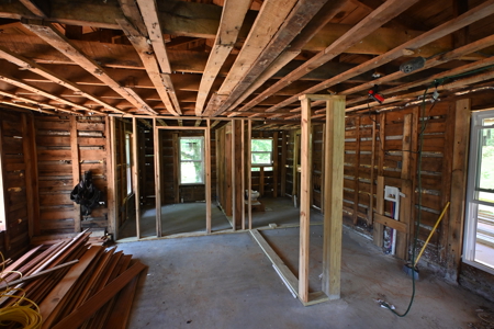 Charming Renovation Opportunity – Bruceton, TN - image 5