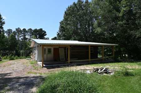 Charming Renovation Opportunity – Bruceton, TN - image 9