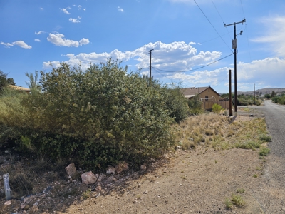 Arizona Land Opportunity! Don't miss out on this buildable lot! - image 5