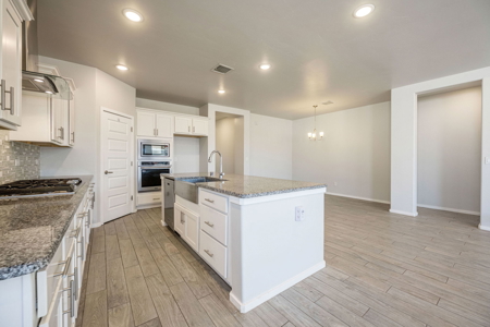 Stunning Luxury Home for Sale in Las Cruces, NM - image 11