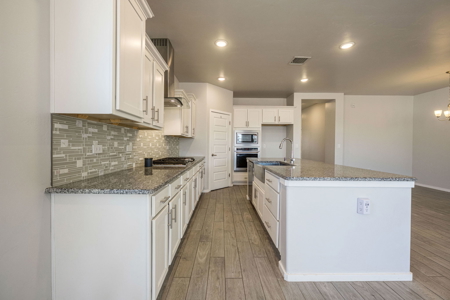Stunning Luxury Home for Sale in Las Cruces, NM - image 10