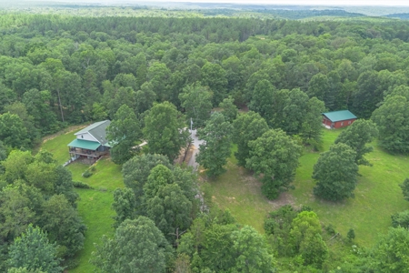 Country Home for Sale in Lewis County, Tennessee - image 45