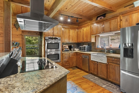 Country Home for Sale in Lewis County, Tennessee - image 7